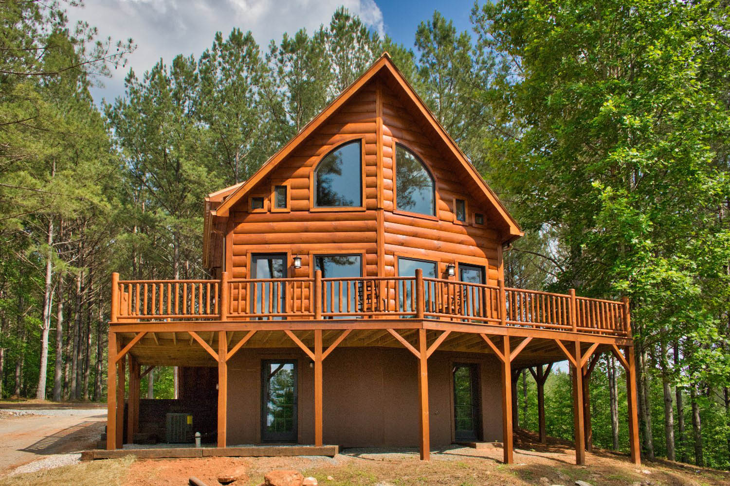 Log cabin on 1.48 acres in Union Mills, NC