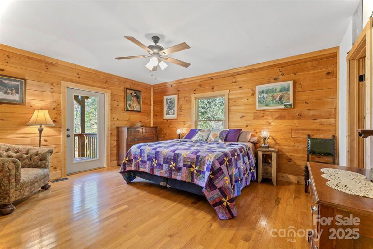 MLS # 4312668 | 8.00 acres | Cabin w/barn and fencing in gated Hearthstone Ridge