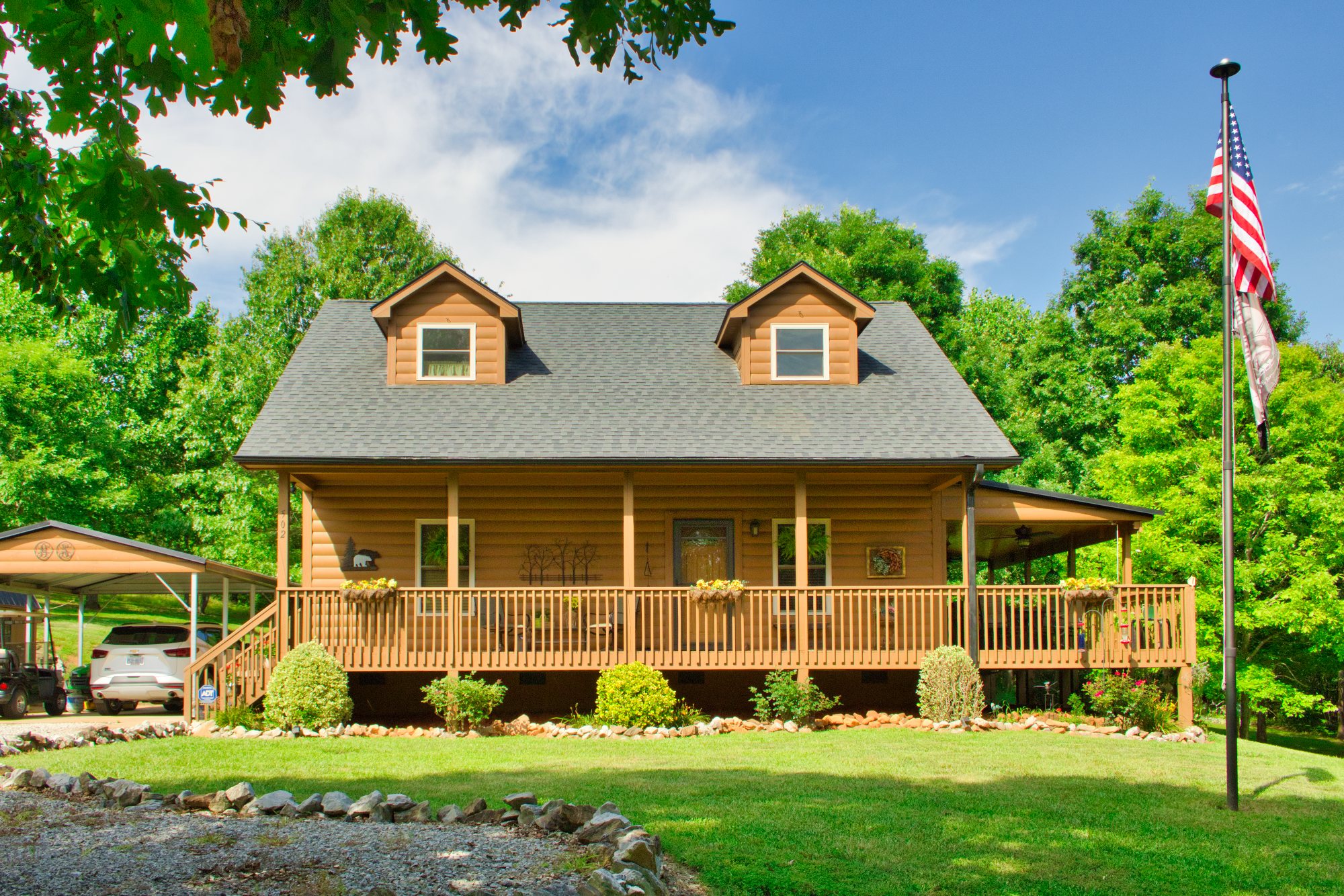 Log cabin on 2.2 acres in Union Mills, NC