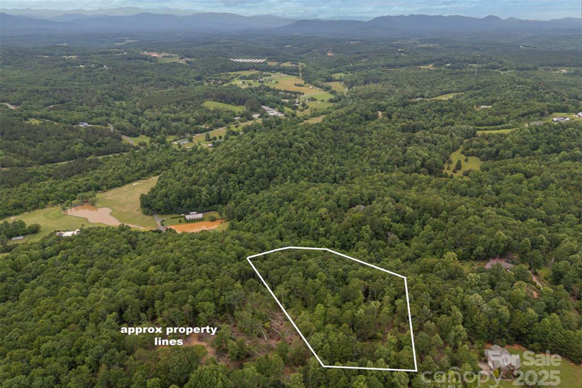 4.3 acres on ridge with mountain views, near-level build site, wildlife